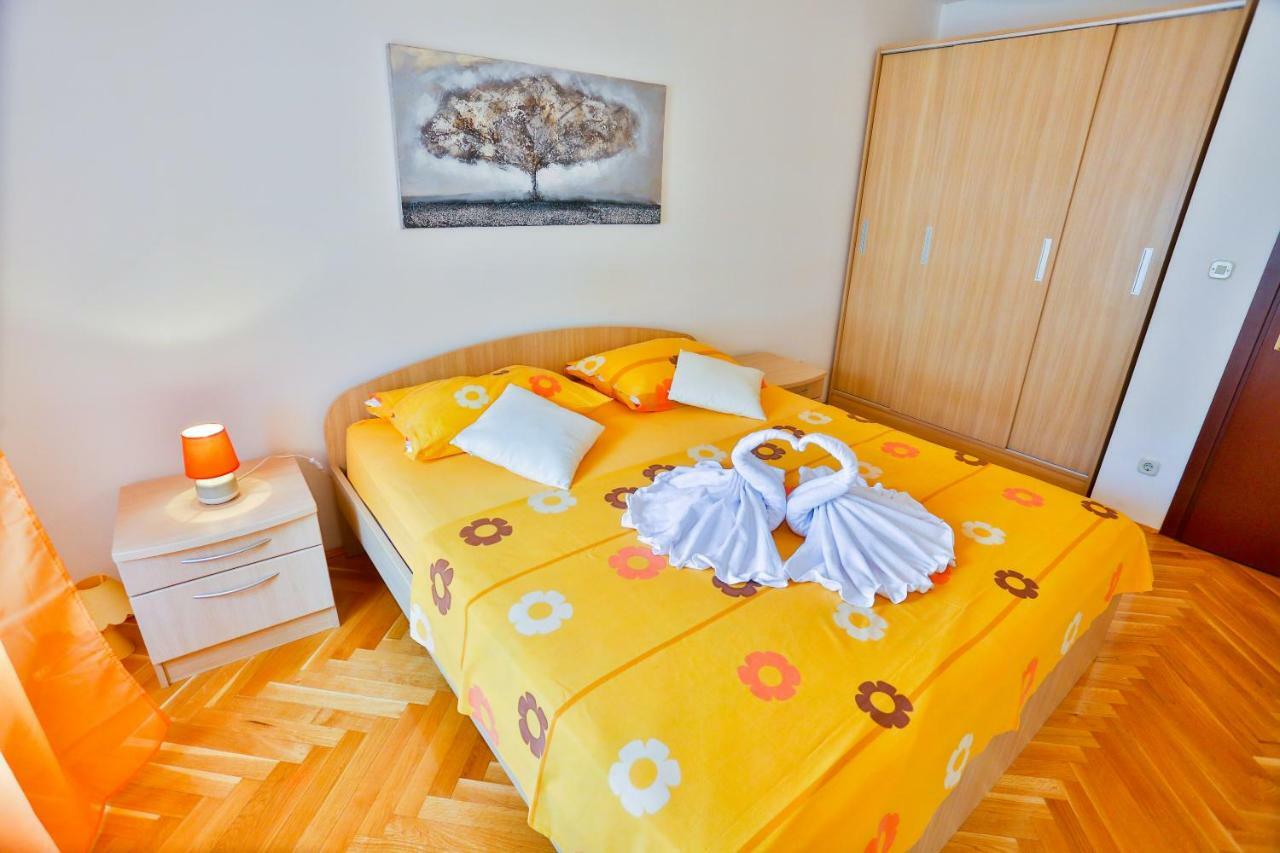 Ibis Apartment Spalato Esterno foto