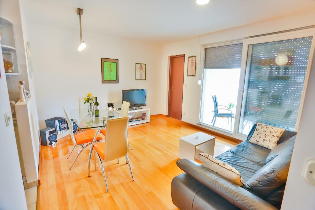 Ibis Apartment Spalato Esterno foto